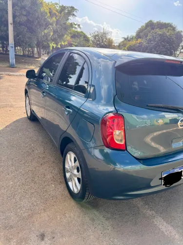 Nissan March SV 1.0 12V Flex 5P 2016