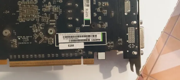 Placa de Video Sapphire Radeon R7 2GB GDDR5