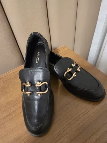 Mocassim feminino de couro, preto, tamanho 36, marca Arezzo