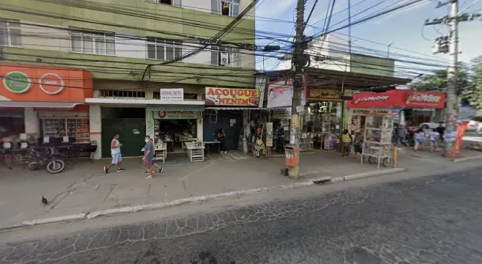 Loja de rua em Alcântara, SG