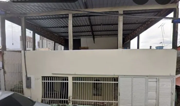 Vendo uma casa