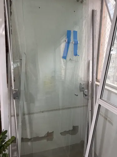 Disponível em BH - MG Porta de vidro temperado com fechadura PROMOÇÃO pra vender