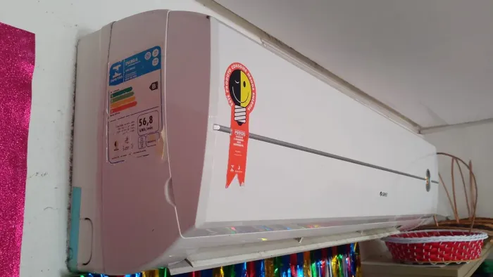 Vendo ar condicionado 24btus com cortina de vento