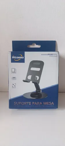suporte de mesa metálico e dobrável da marca Átomo para celulares e tablets na cor preta.