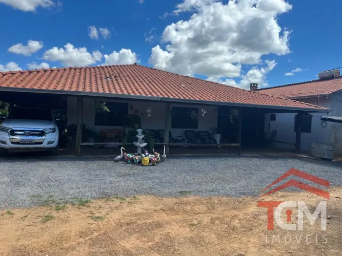 Fazenda à venda 4 quartos na zona rural de Uruaçu, GO