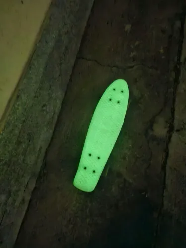 Skate penny Austrália Original- brilha no escuro 