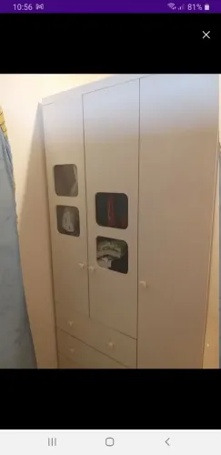 Guarda roupa branco 3 portas conservado 