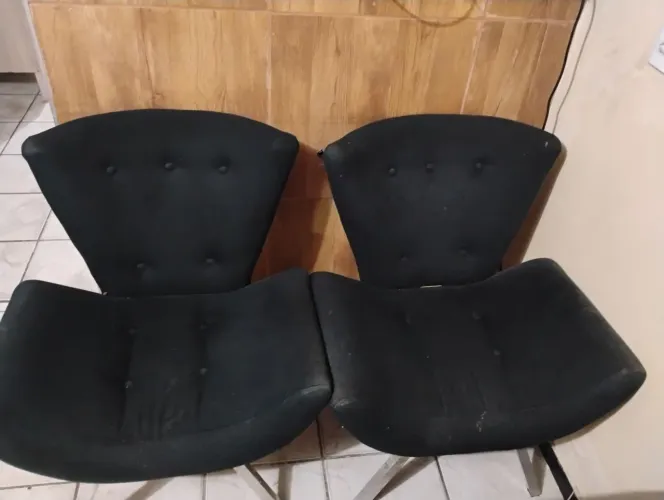 Vendo sofá e cadeiras 