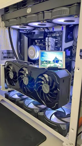 Pc Gamer semi novo (1 ano de uso) RTX 5080