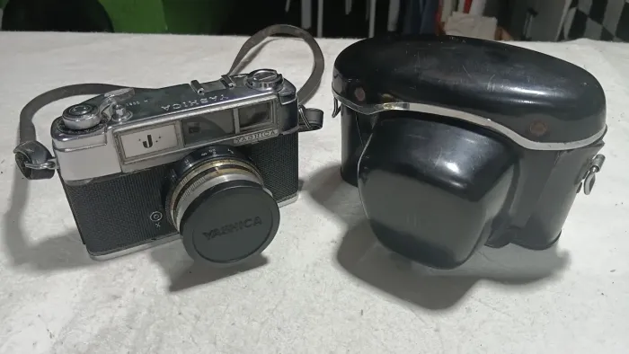 Câmera Analógica Yashica J 45mm 8 Vintage no estado!!