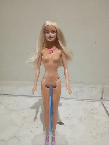 Boneca Barbie basica glittiz