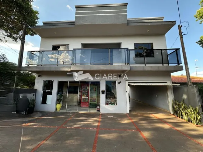 Sobrado à venda em ótima localização, JARDIM COOPAGRO, TOLEDO - PR