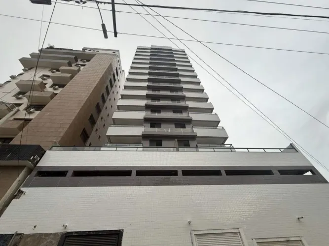 Aluguel de excelente apartamento no Centro