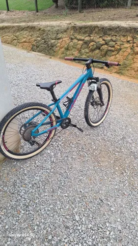 Bicicleta Infantil Aro 24 Sense Grom Evo Shimano 9v Mtb Cor Azul