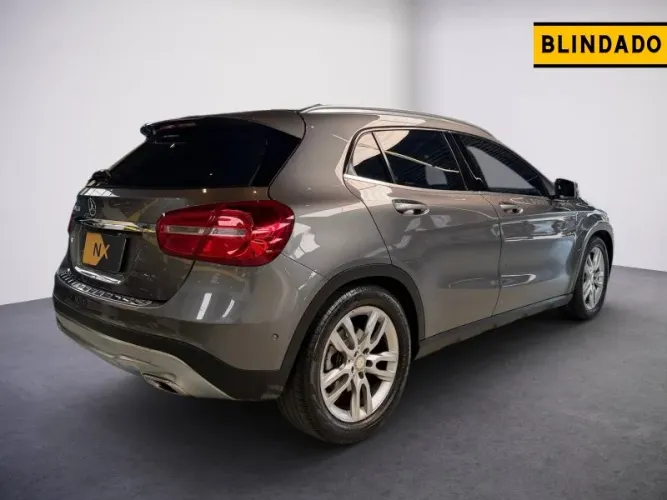 Mercedes-Benz GLA 200 Adv. 1.6/1.6 TB 16V Flex Aut. 2015
