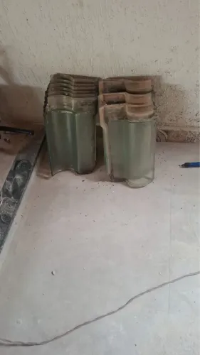 Vendo 22 Telha de vidro americana 9 reais cada