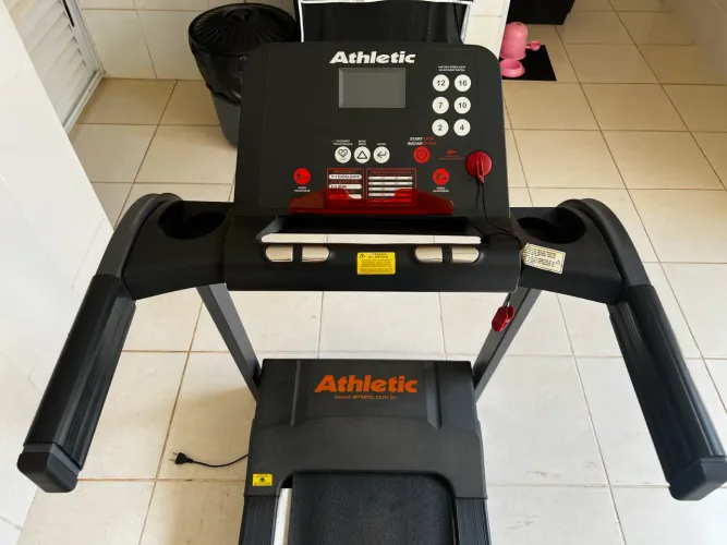 Esteira Athletic Racer 