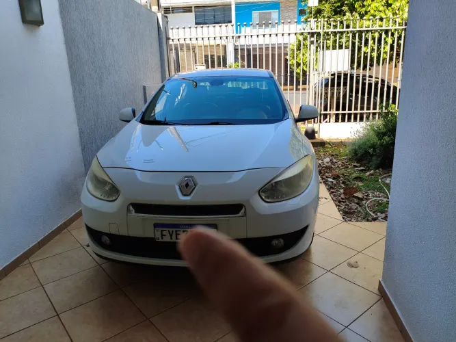 Renault Fluence Sed. Dynamique 2.0 16V Flex Aut. 2014