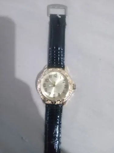 Relógio dourado Semi novo 