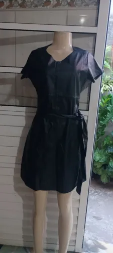 Vestido de couro