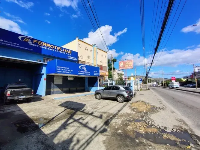 Excelente Loja e Galpão Comercial 900 m² na Estrada do Monteito, Cpo Grande - RJ