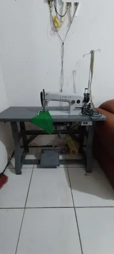 Máquina industrial Singer costura reta