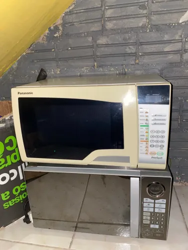 Microondas Philco 220v e Microonda Panasonic 127v - ambos com defeito 