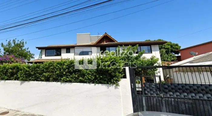 Casa 4 quartos no bairro Lagoa da Conceição - Florianópolis