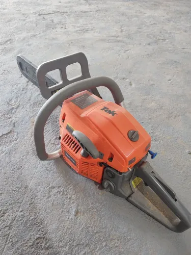 Motoserra a gasolina Tekna