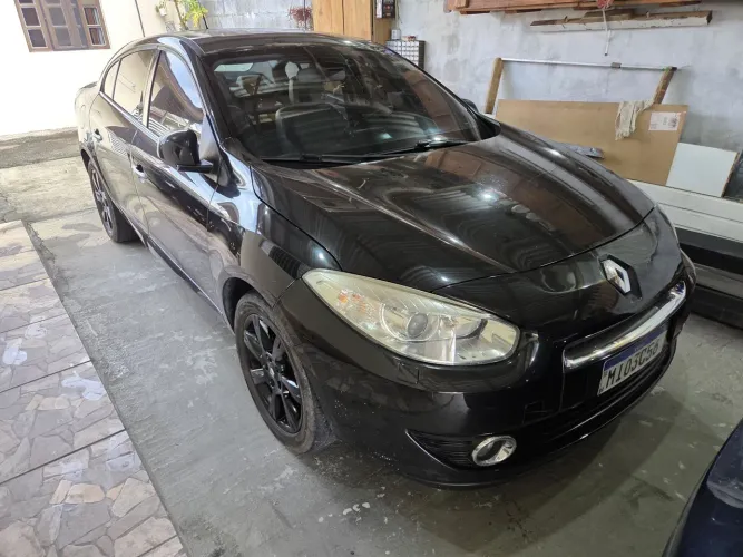 Renault Fluence Sedan Privilège 2.0 16V Flex AUT 2012