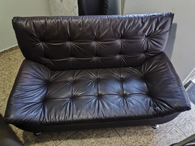 Conjunto de Sofás Marrom - 2 e 3 Lugares - Confortáveis!