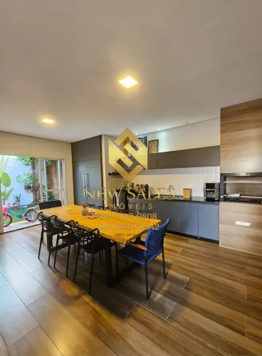 Casa em condominio- 3 quartos, 1 suíte, 130m², 2 vagas- Jardim Guanabara II