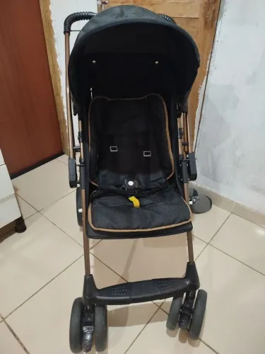 Carrinho de Bebê novíssimo