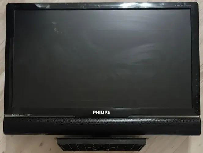 Com defeito: Tv Monitor 22 Philips 220TS2Lnão liga
