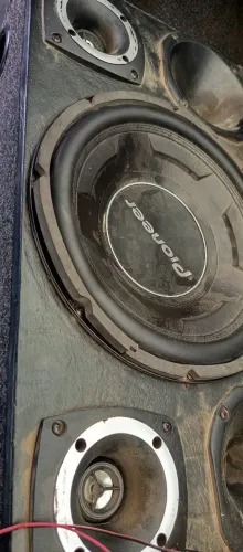 Caixa trio Pioneer 600w RMS e módulo Taramps 1200w