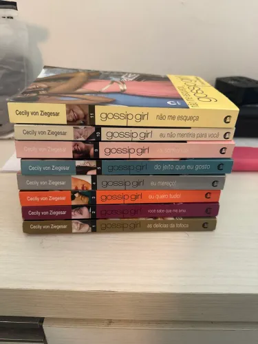 Livros Gossisp Girl - usados