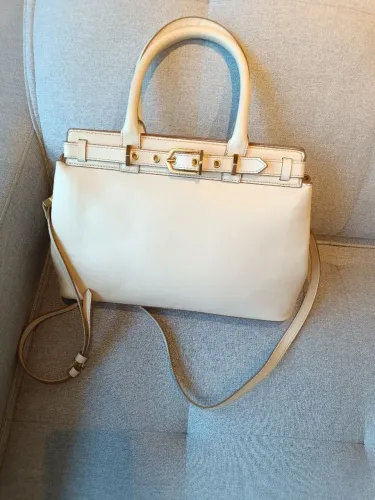 Bolsa Victoria Arezzo off white Tam Grande 