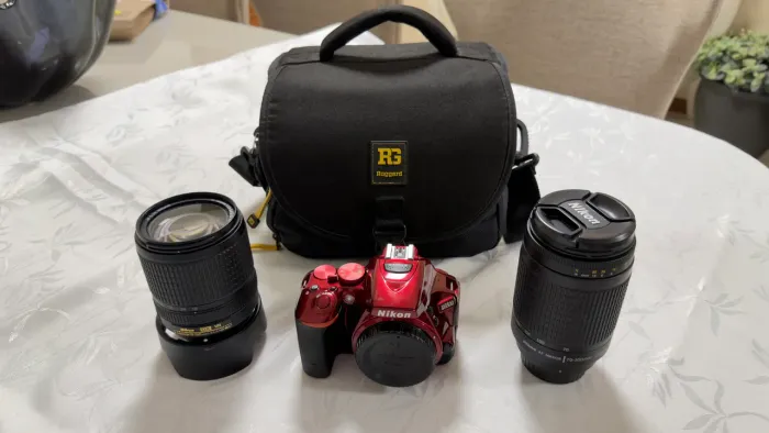 Nikon D5500 + Lente 18-140 VR + Lente 70-300 | Kit Completo