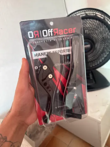 VENDO MANETE E MANOPLA