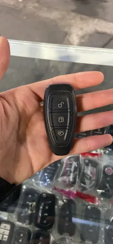 Chave da Ford presença