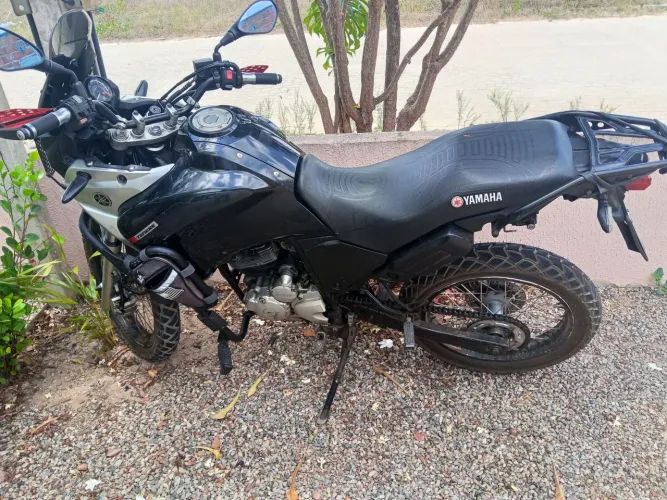 Ténéré 250 ano 201, no ponto de viajar