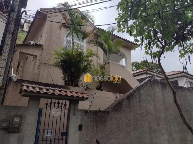Casa com 3 dormitórios à venda, 100 m² - Pe Pequeno - Niterói/RJ