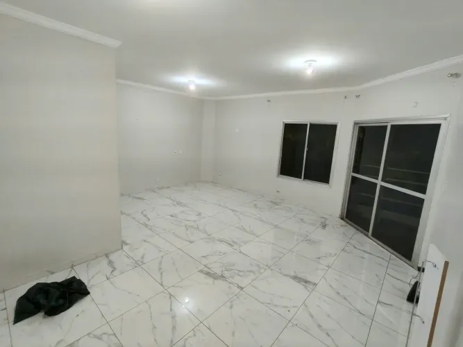 Amplo Apartamento com área de lazer