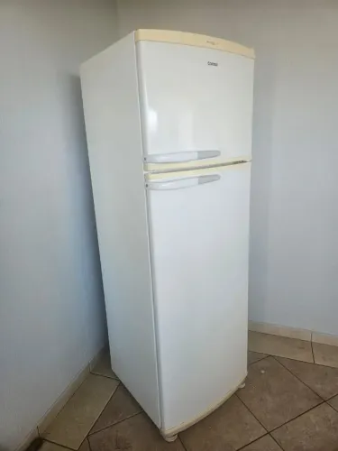Vendo geladeira Consul biplex 390 litros