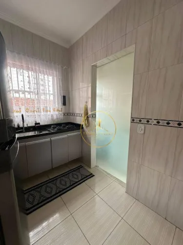 Casa com 2 quartos para locação na Vila Mirim - 100% MOBILIADO