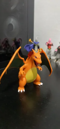 Pokémon charizard