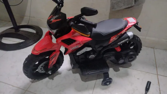 Moto elétrica infantil 
