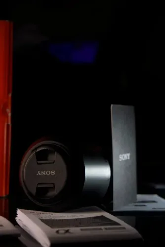 Sony E 55-210mm f/4.5-6.3 OSS Preta