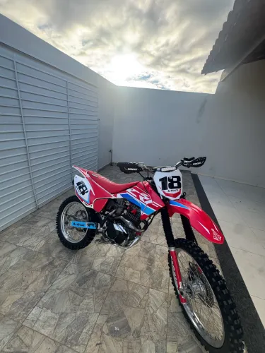 crf em ótimo estado