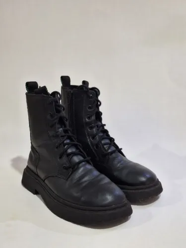 Bota Preta Zara Tam 35